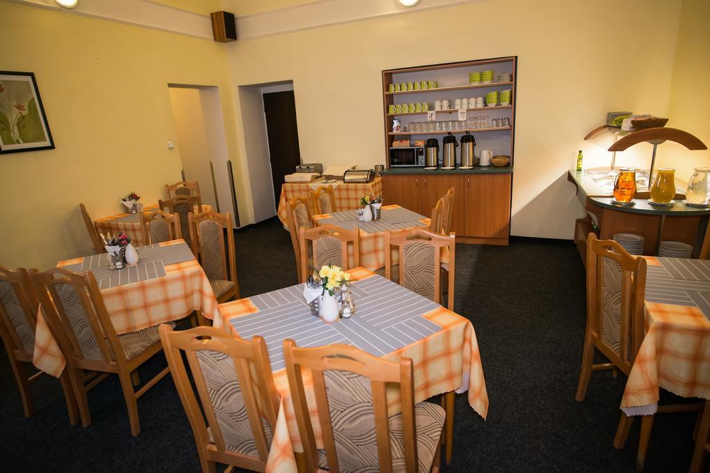 Hotel City Bell Praag Buitenkant foto