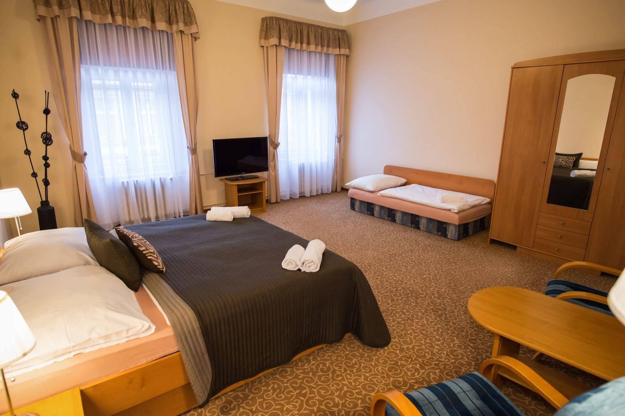 Hotel City Bell Praag Buitenkant foto