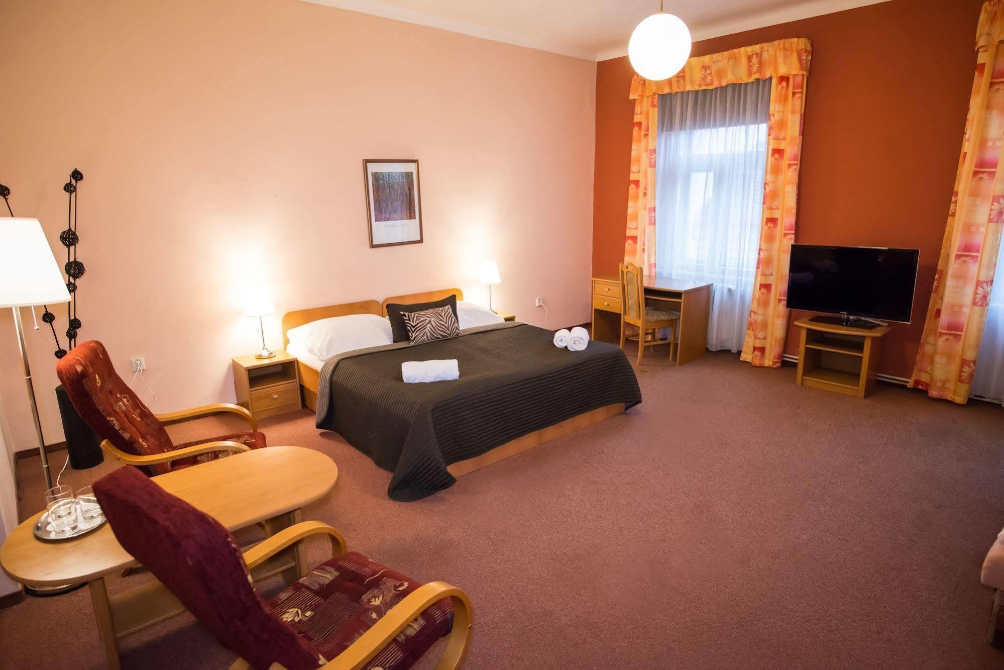 Hotel City Bell Praag Buitenkant foto