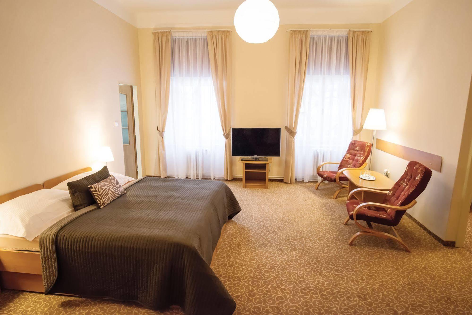 Hotel City Bell Praag Buitenkant foto