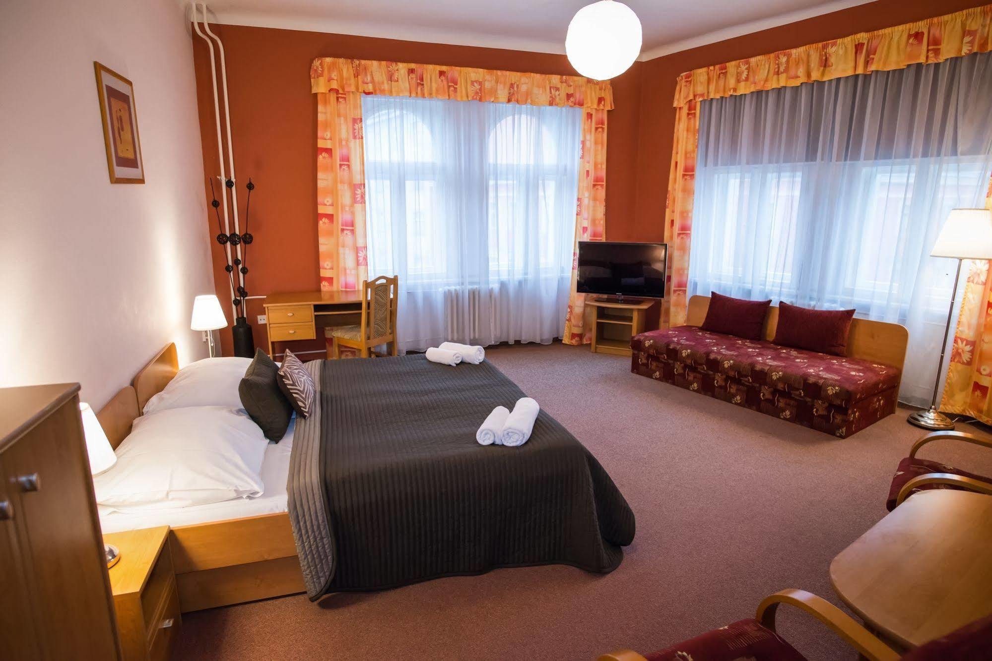 Hotel City Bell Praag Buitenkant foto