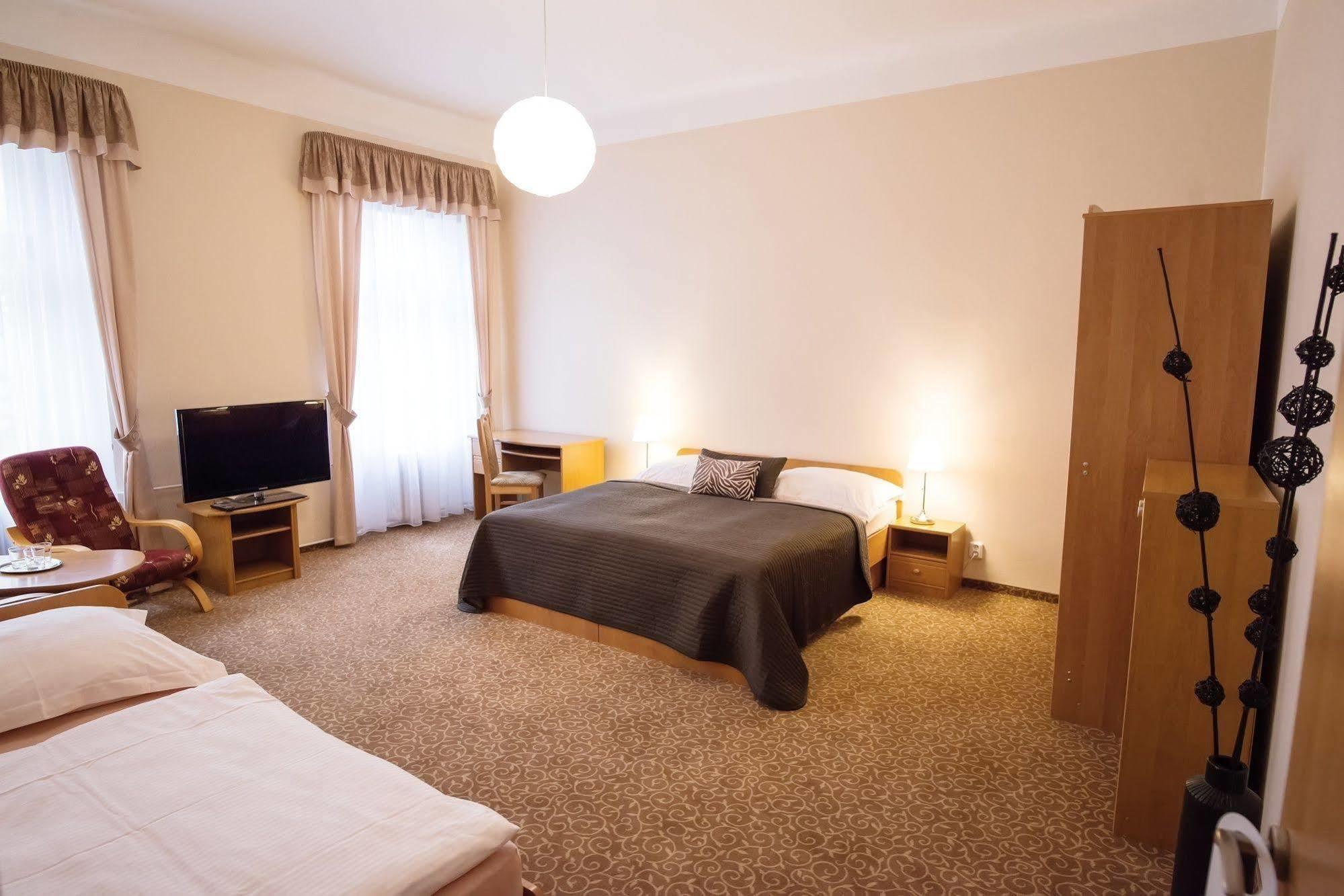 Hotel City Bell Praag Buitenkant foto