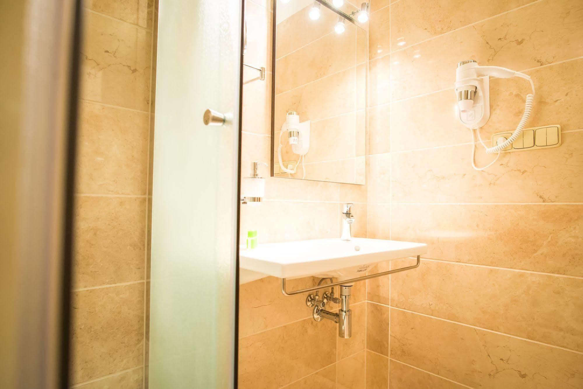 Hotel City Bell Praag Buitenkant foto